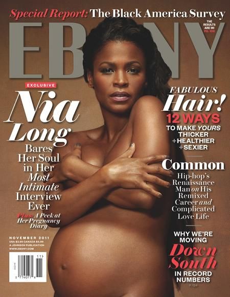 美国女演员Nia Long大肚登上《Ebony》杂志的封面，看不出吧？拍摄这张照片时的Nia Long已40多岁。
