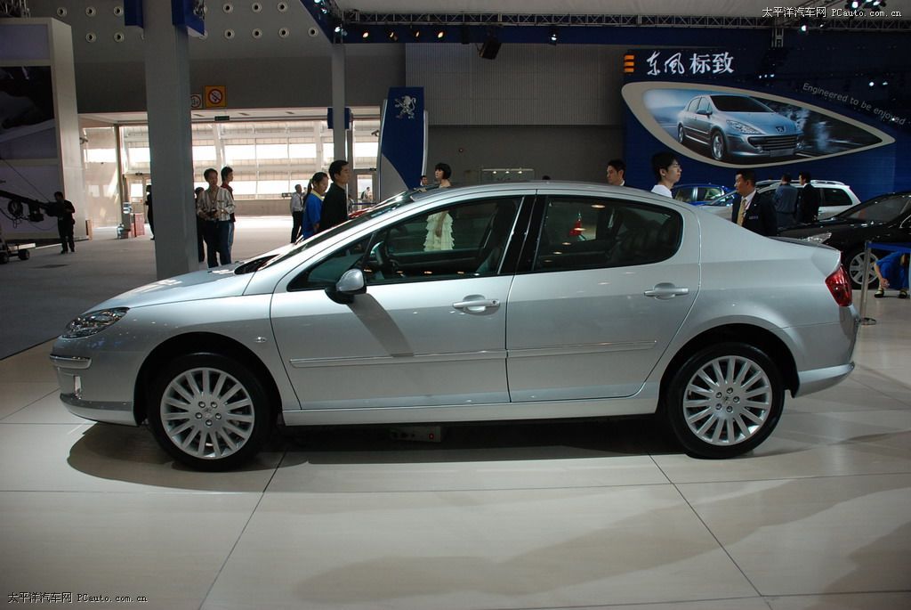 標(biāo)致407車展高清大圖